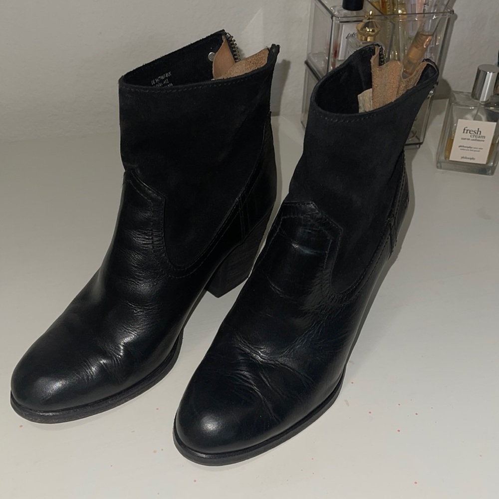 Frye bootie